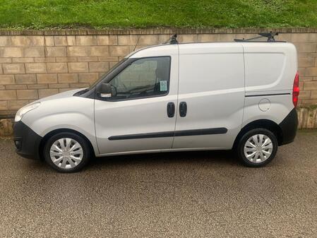 VAUXHALL COMBO 1.3 5 SEAT COMBI CREW L1H1 *EURO 6* VAT INCLUDED