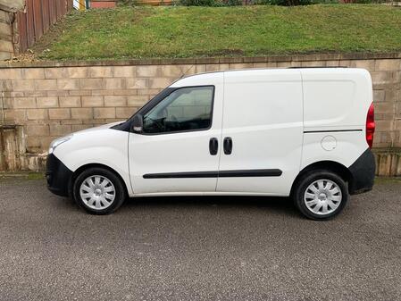 VAUXHALL COMBO 1.6 L1H1 2300 5 SEAT COMBI CREW 82,764 MILES NO VAT