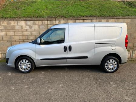 VAUXHALL COMBO 1.6 SPORTIVE MAXI LWB L2H1 *EURO 6* ONLY 31,762 MILES NO VAT