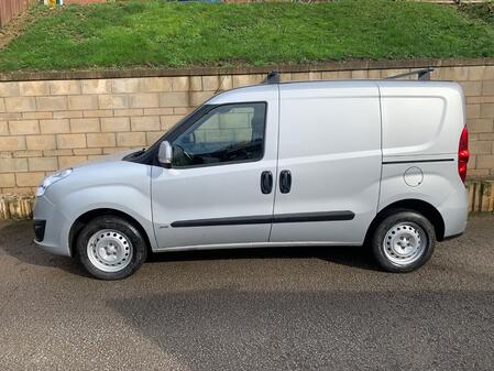 VAUXHALL COMBO 1.3 SPORTIVE L1H1 *EURO 6* AIRCON ONLY 59,769 MILES NO VAT