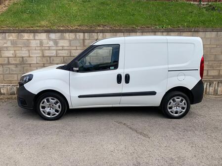 FIAT DOBLO 1.3 5 SEAT COMBI CREW *EURO 6*  28,987 AIRCON VAT INCLUDED