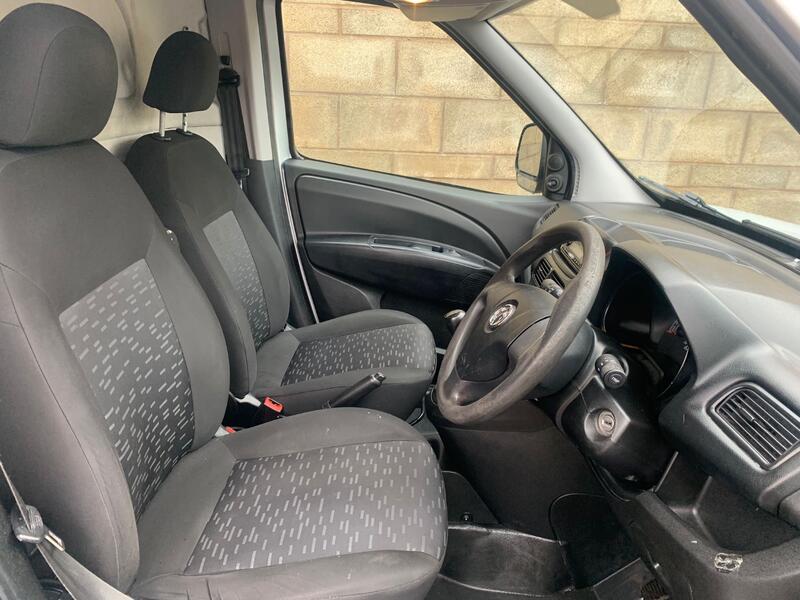 VAUXHALL COMBO