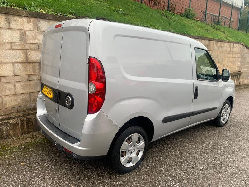 VAUXHALL COMBO