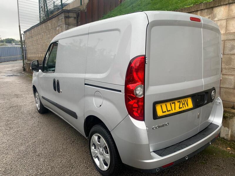 VAUXHALL COMBO