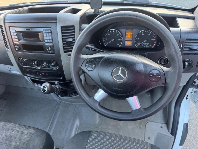 MERCEDES-BENZ SPRINTER