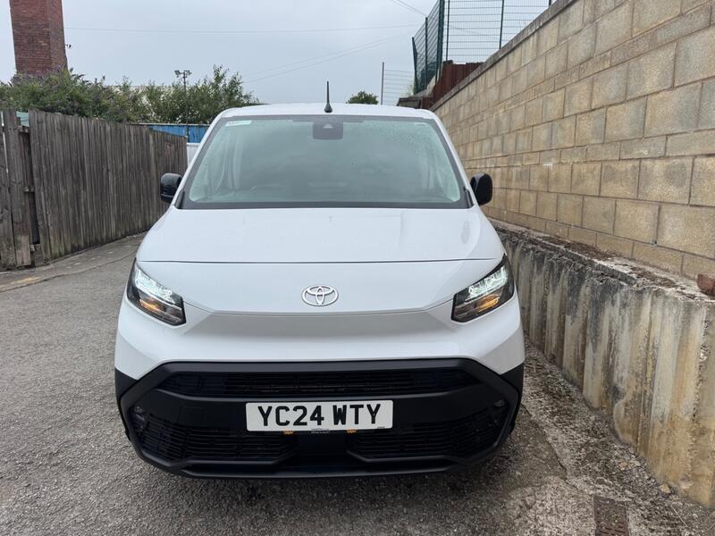 TOYOTA PROACE CITY 1.5 ICON L1H1 LED LIGHTS  REAR CAMERA  VAT INCLUDED