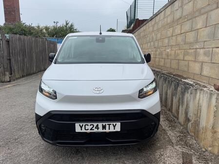 TOYOTA PROACE CITY 1.5 ICON L1H1 LED LIGHTS  LIVE REAR CAMERA  AIRCON VAT INCLUDED