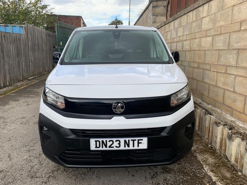 VAUXHALL COMBO 1.5 2300 Pro ONLY 5,542 MILES  2024 FACELIFT CONVERSION VAT INCLUDED