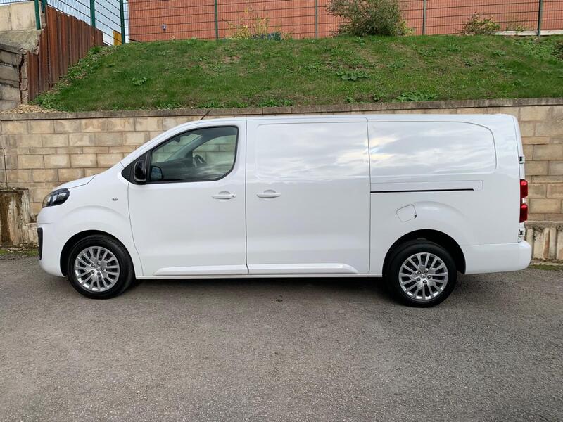 VAUXHALL VIVARO 1.5 2900 Pro LWB L2  43,522 MILES  TOP SPEC  VAT INCLUDED