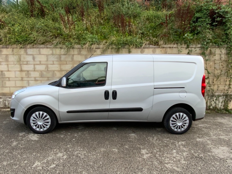 VAUXHALL COMBO 1.3 5 SEAT COMBI CREW L2H1 SPORTIVE 71,115 MILES VAT INCLUDED